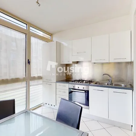 Topazio Apartment; Pratico, Moderno E Signorile! Turijn